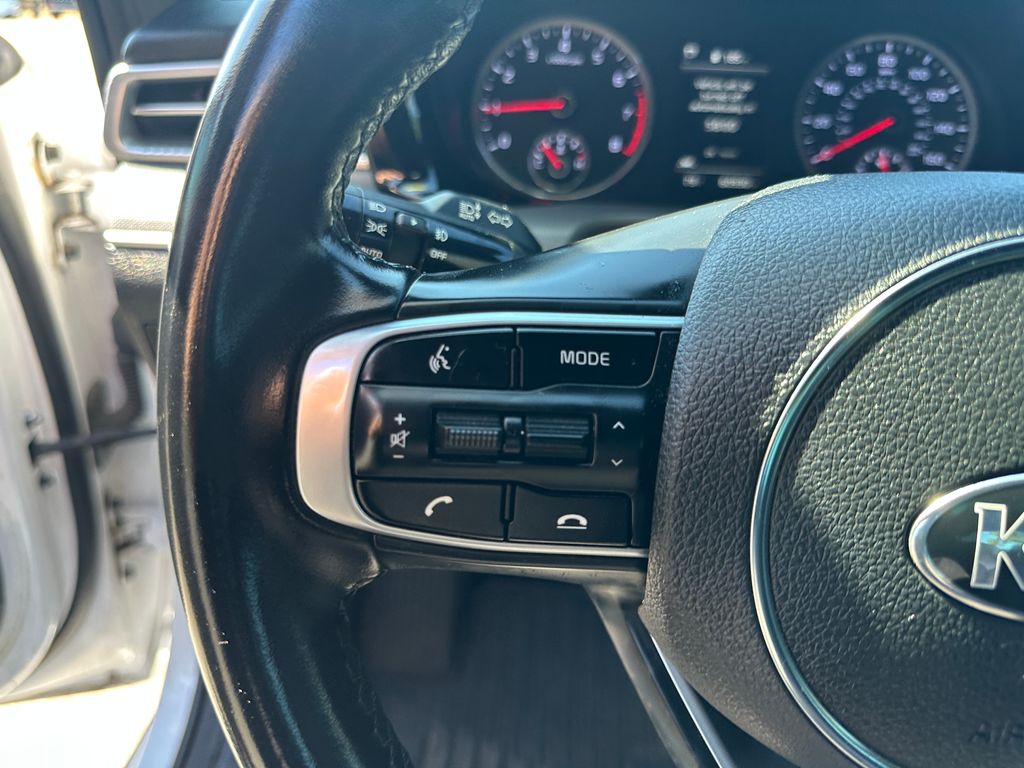 2021 Kia K5 GT-Line photo 17