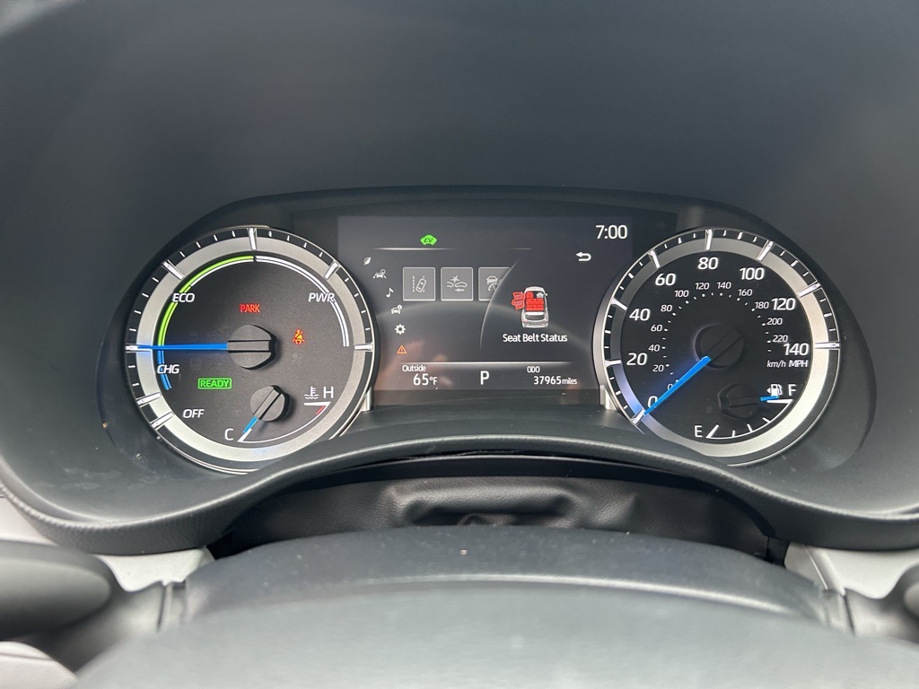 2023 Toyota Highlander Hybrid LE photo 10