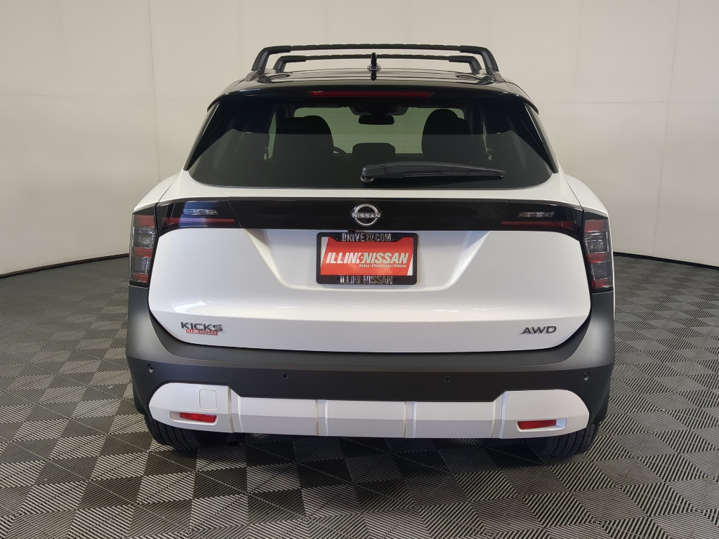 2026 Nissan Kicks SV photo 6