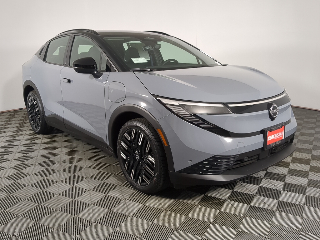 2026 Nissan LEAF Platinum+'s photo