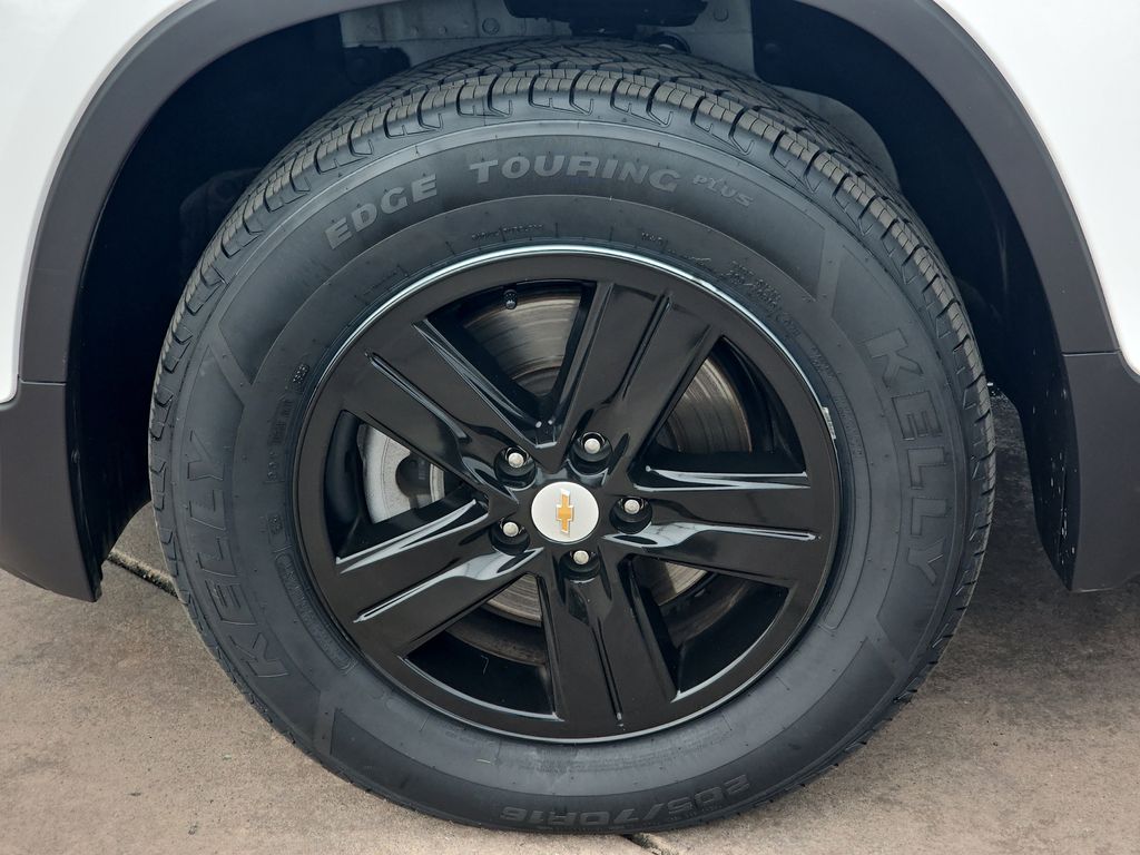 2022 Chevrolet Trax LS photo 34