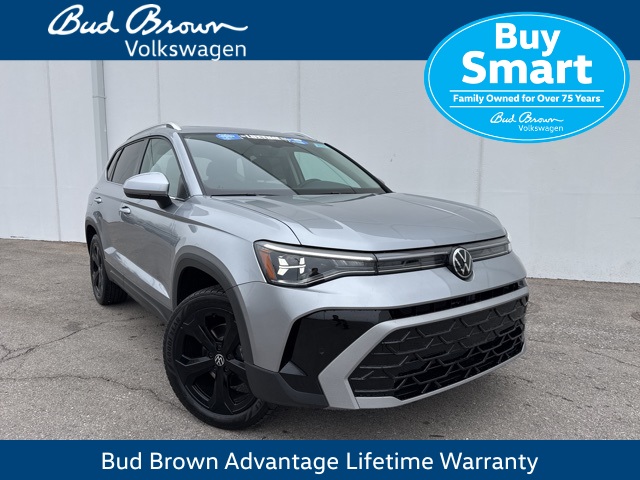 2025 Volkswagen Taos SEL's photo