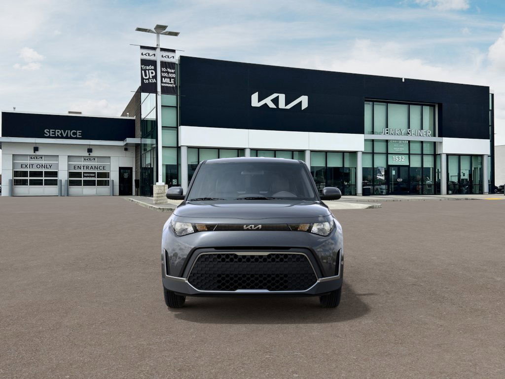 2025 Kia Soul S photo 2