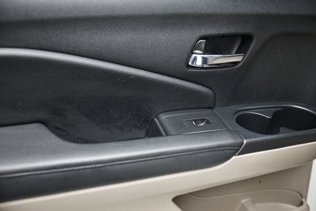 2016 Honda Pilot Touring photo 21