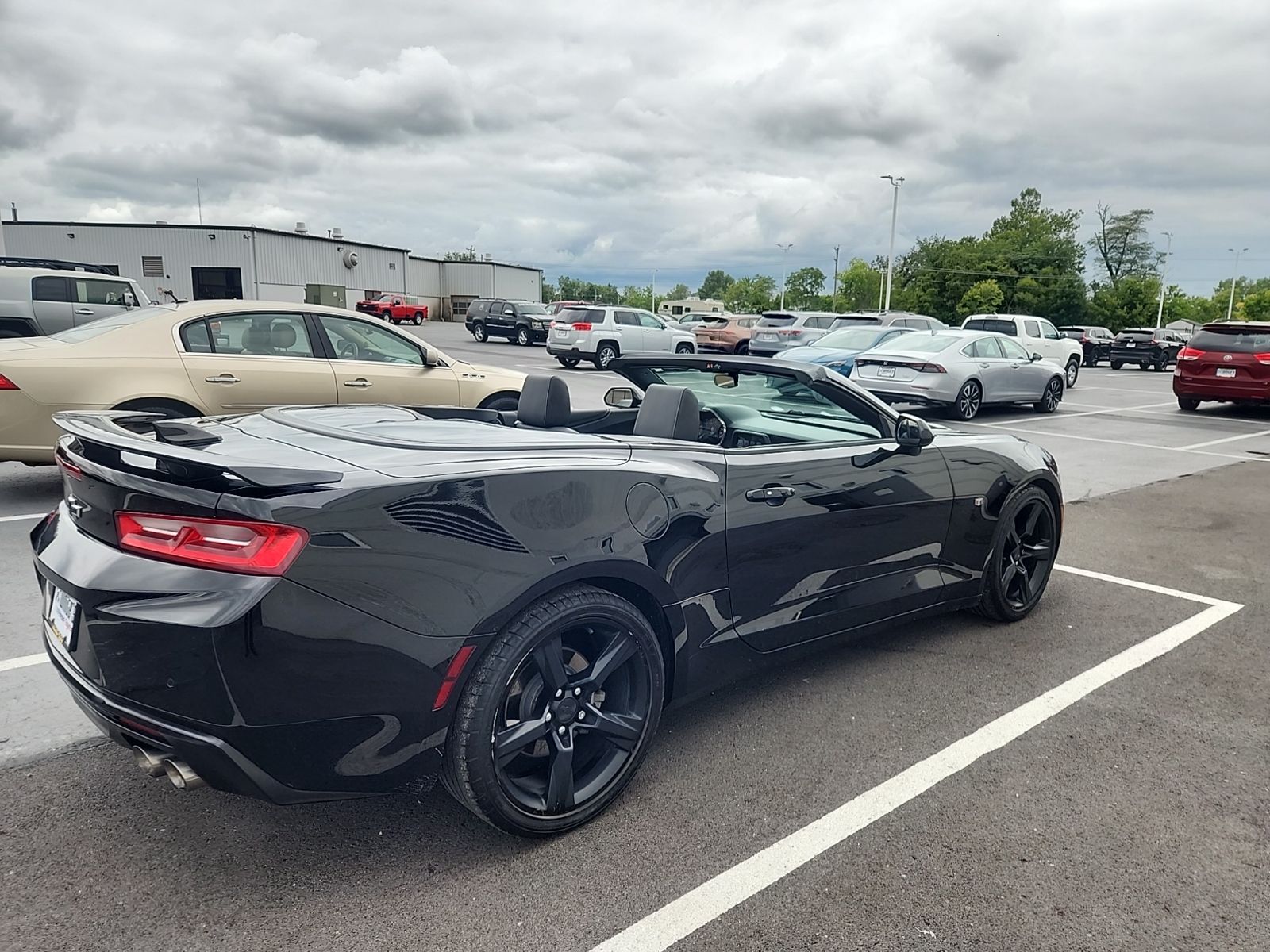2017 Chevrolet Camaro 2LT photo 34