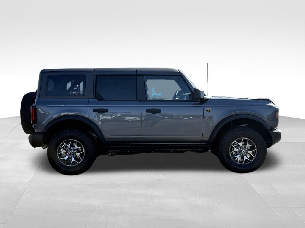 2025 Ford Bronco Badlands photo 4