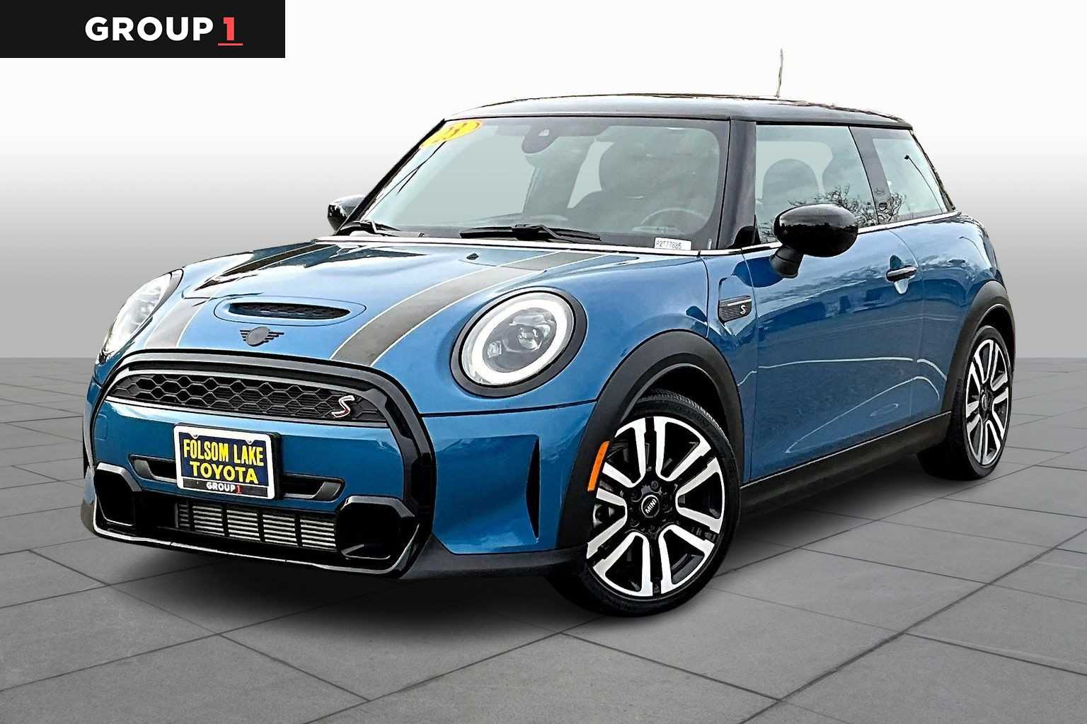 2023 MINI 3 Door S's photo