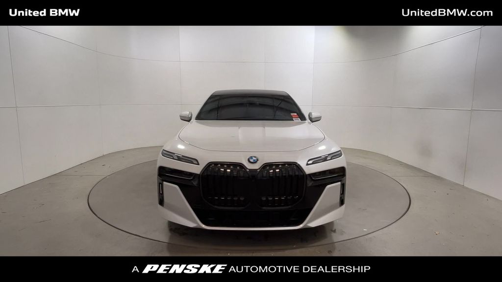 2025 Bmw 760i photo 3