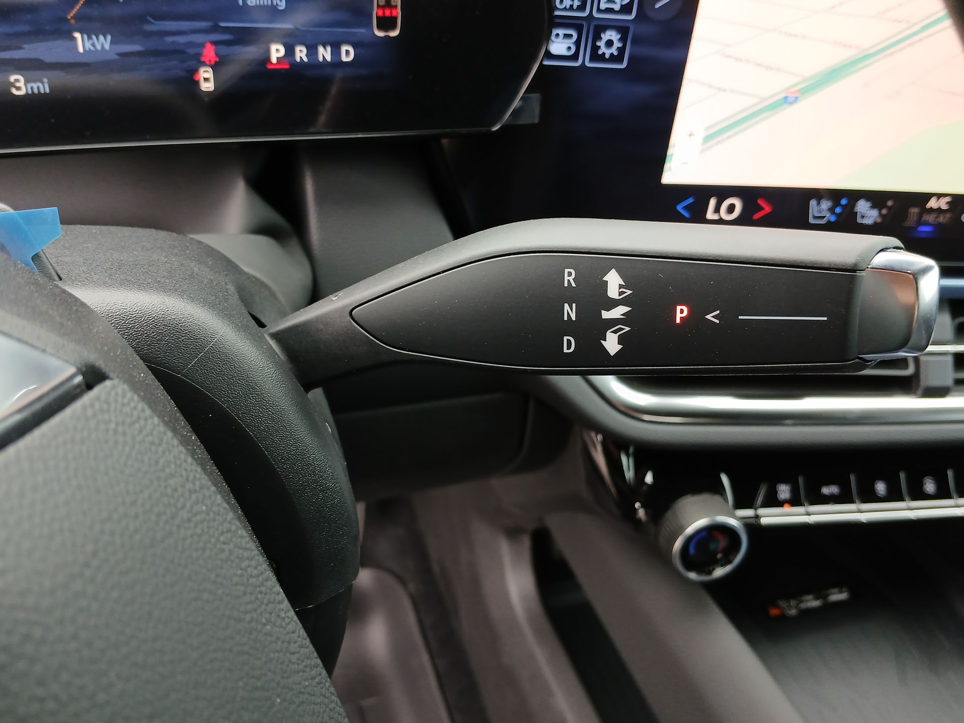 2025 Chevrolet Equinox EV 1LT photo 16