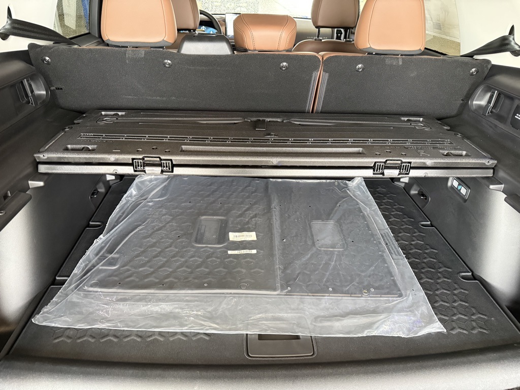 2025 Ford Bronco Sport Outer Banks photo 2