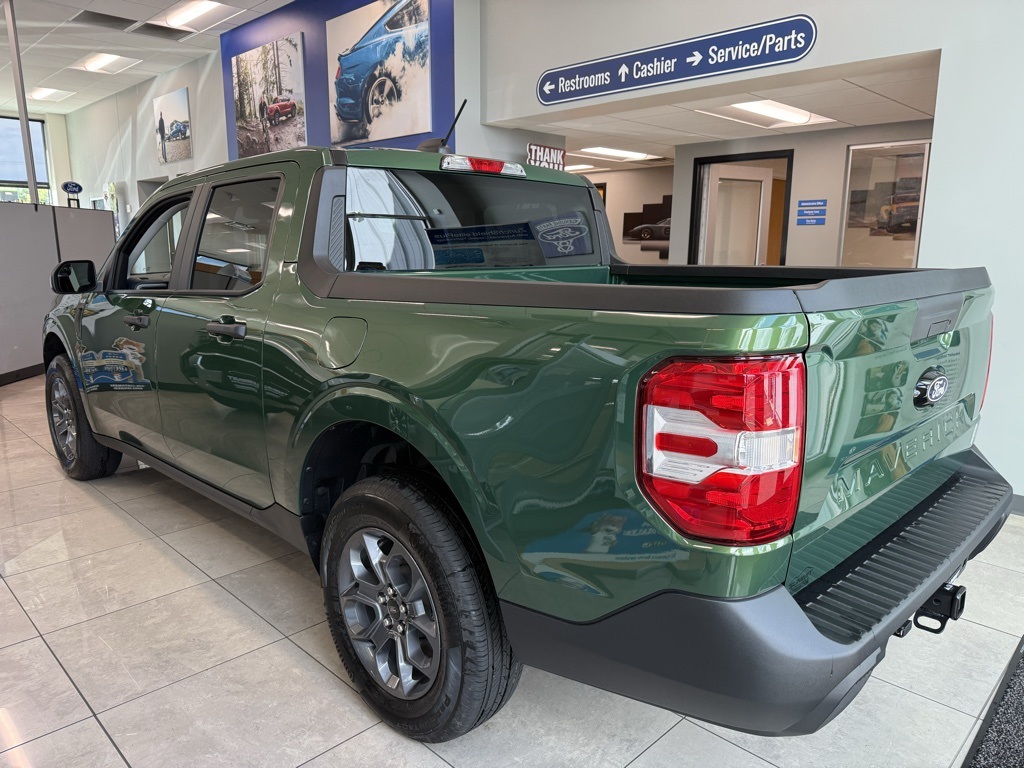 2025 Ford Maverick XLT photo 3