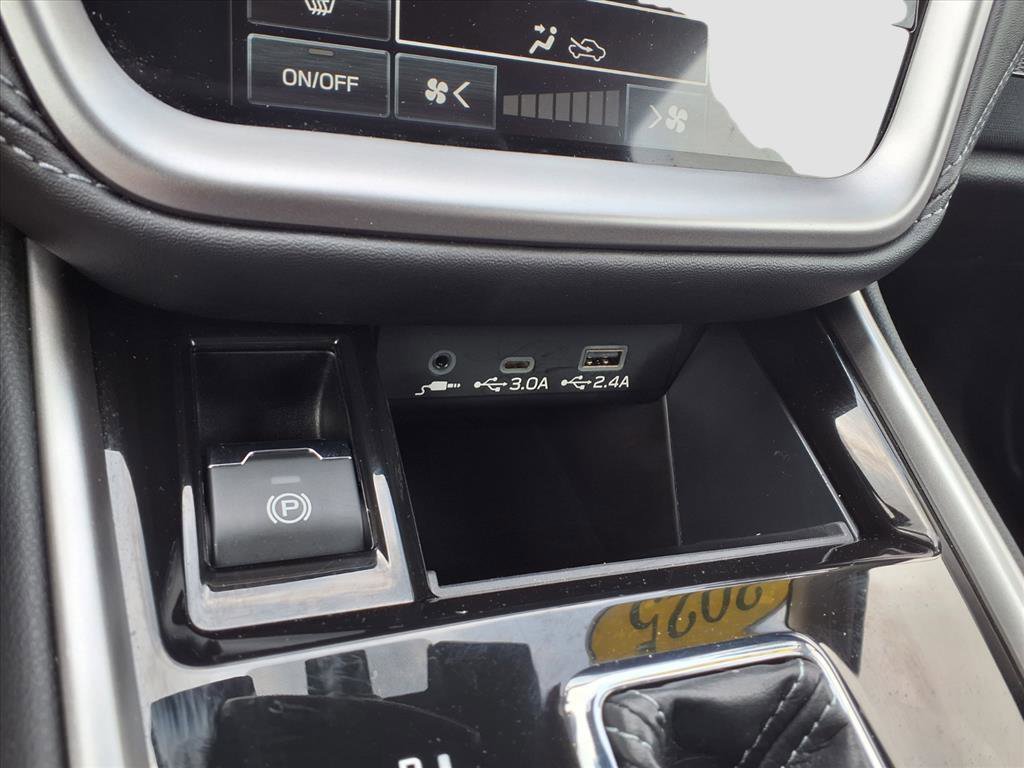 2025 Subaru Outback Premium photo 19