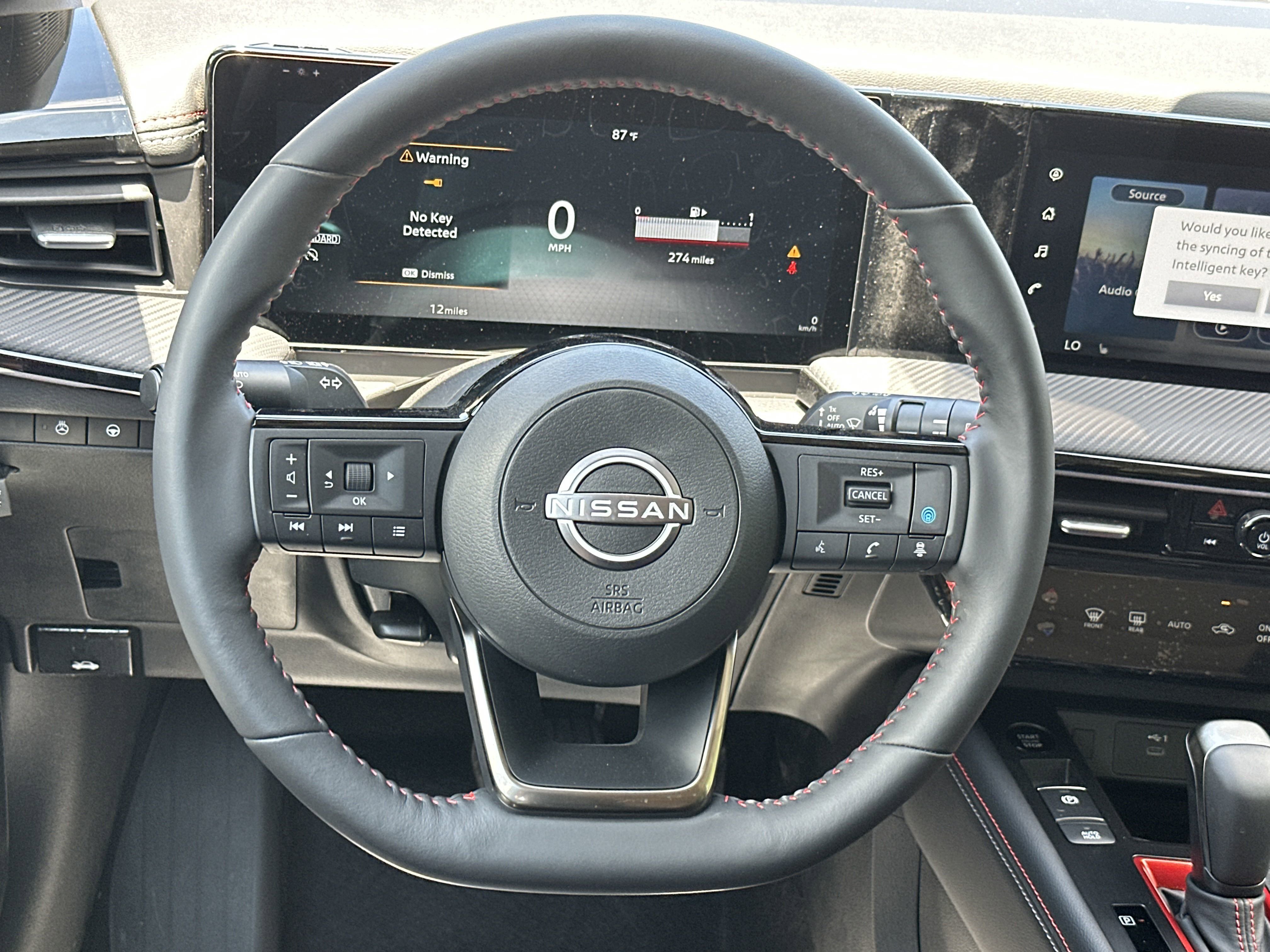 2025 Nissan Kicks SR photo 7