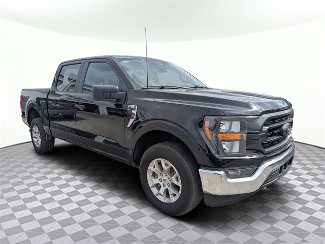 2023 Ford F-150 XLT photo 2