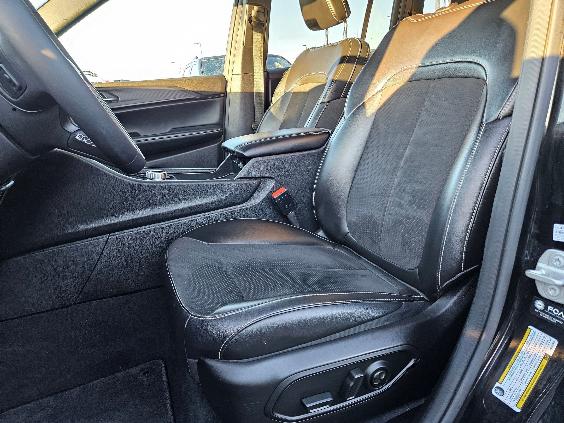 2024 Jeep Grand Cherokee Altitude photo 13