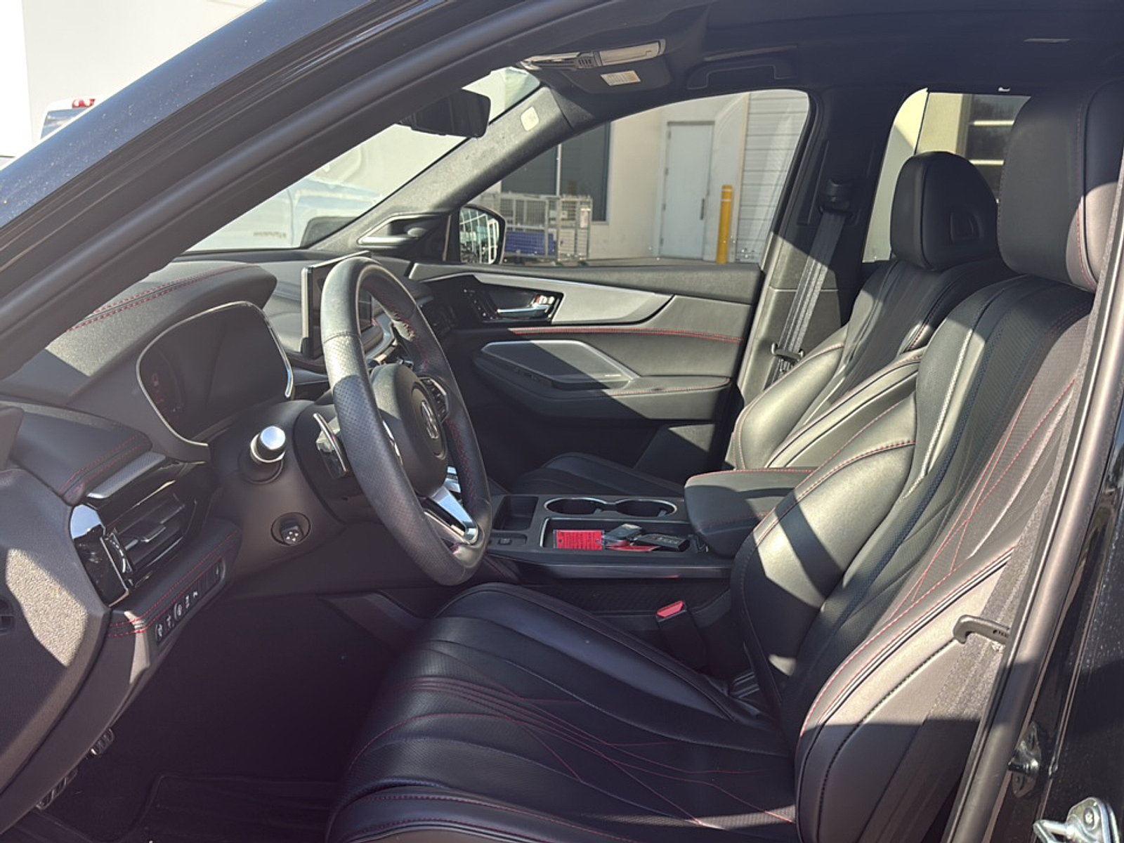 2025 Acura MDX SH-AWD A-Spec Advance photo 3