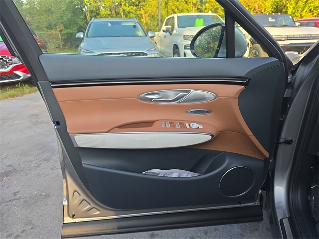 2026 Genesis GV70 2.5T Advanced photo 13