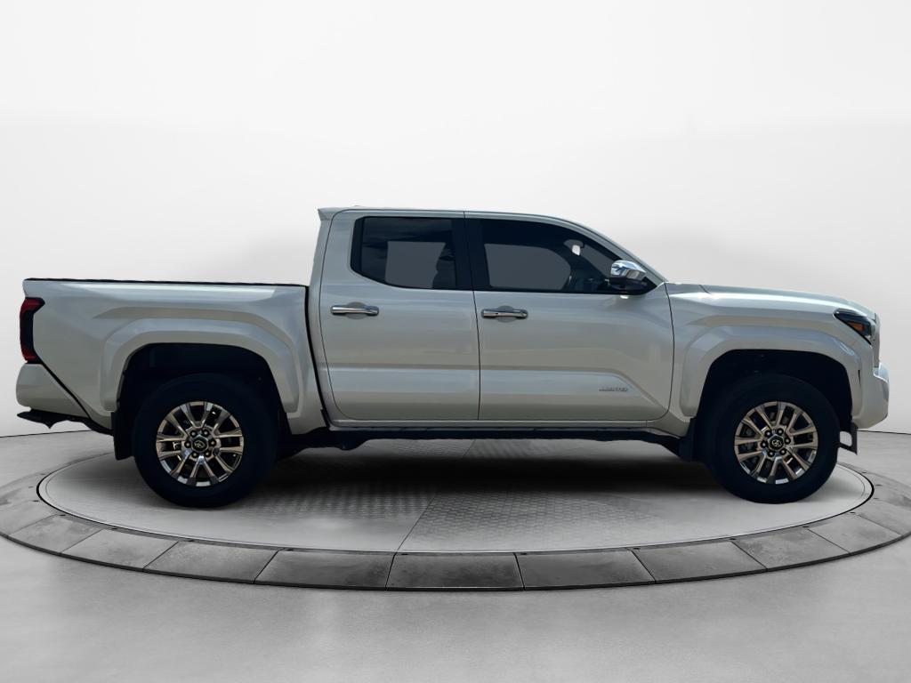 2024 Toyota Tacoma Limited photo 4