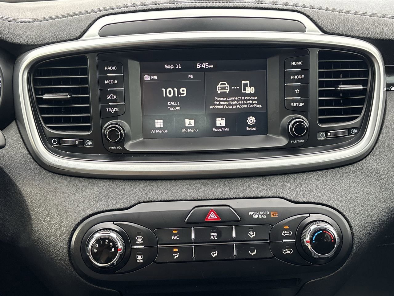2020 Kia Sorento LX photo 14