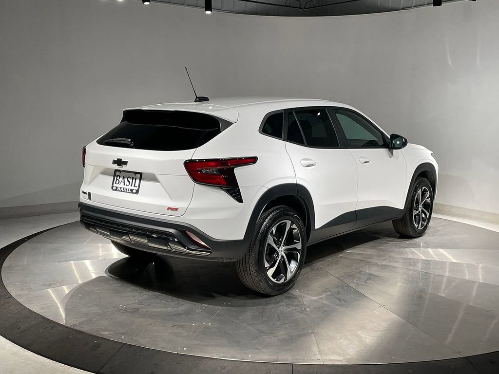 2024 Chevrolet Trax photo 4