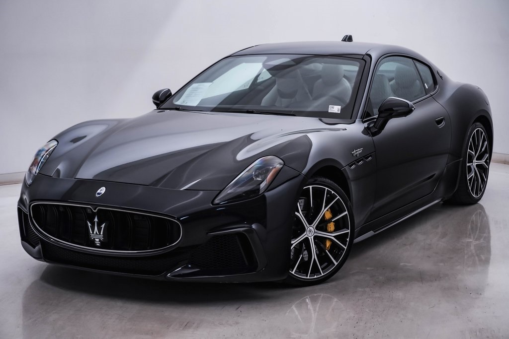 2024 Maserati Granturismo Trofeo photo 3