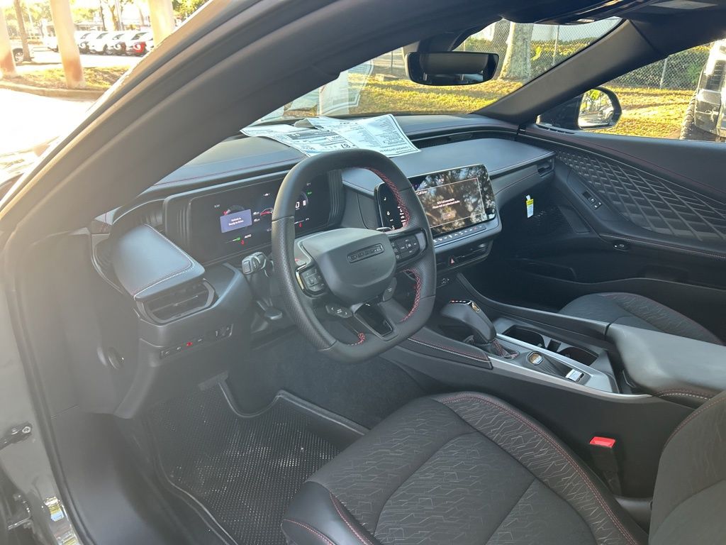 2025 Dodge Charger R/T photo 6