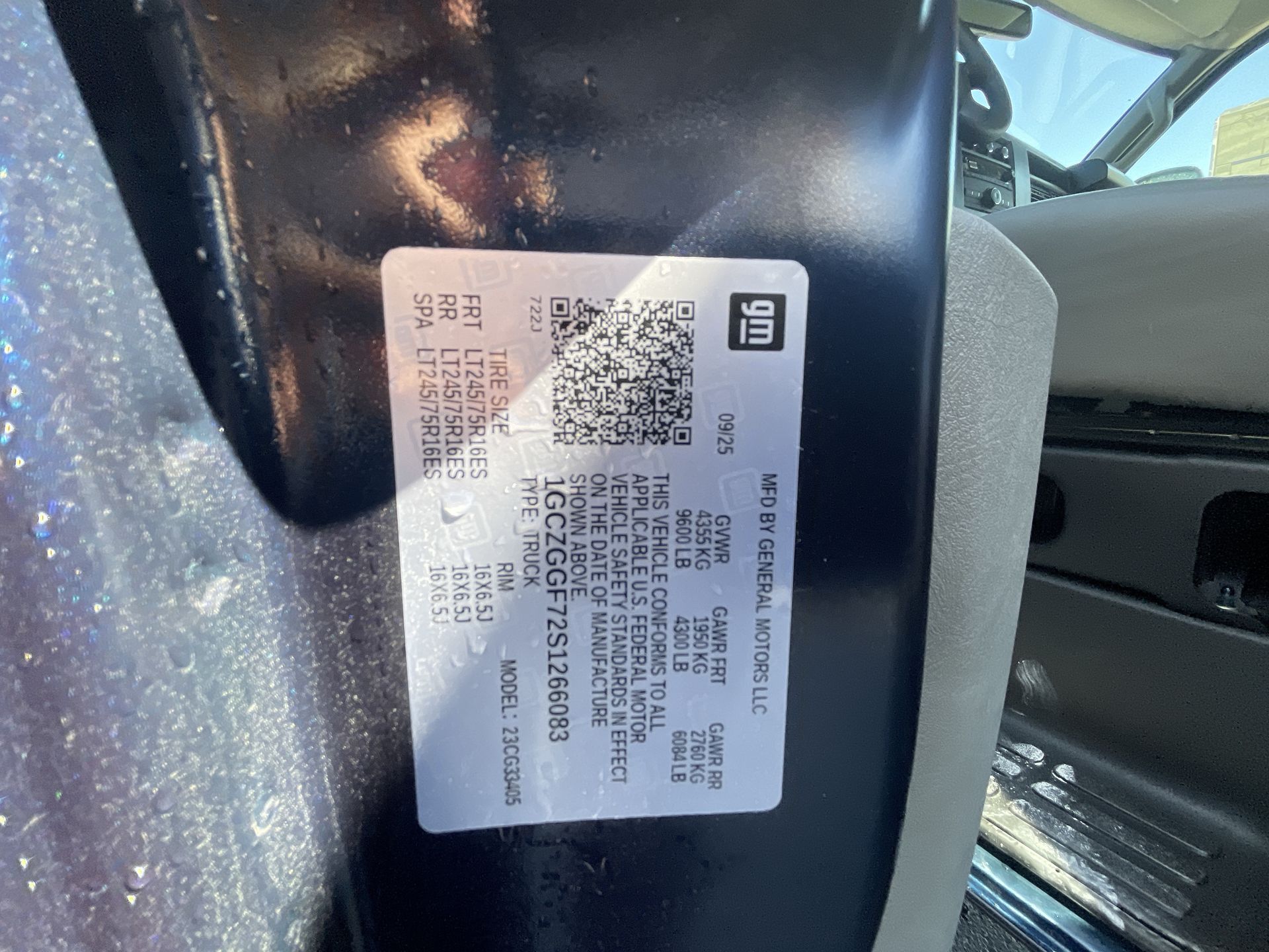 2025 Chevrolet Express Cargo 3500 photo 39