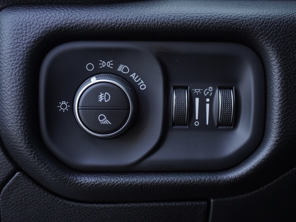 2026 Ram 1500 Rebel photo 13