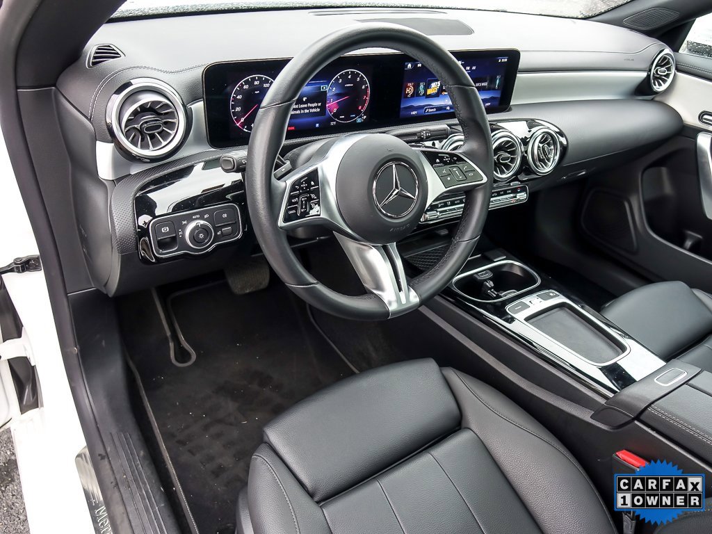 2025 Mercedes Benz CLA 250 4MATIC photo 4