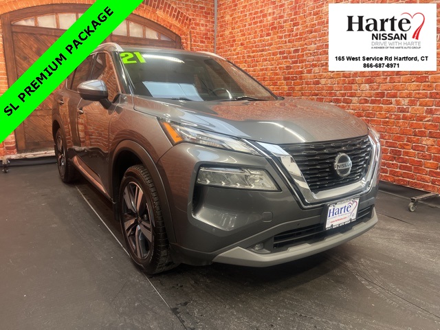 2021 Nissan Rogue SL's photo
