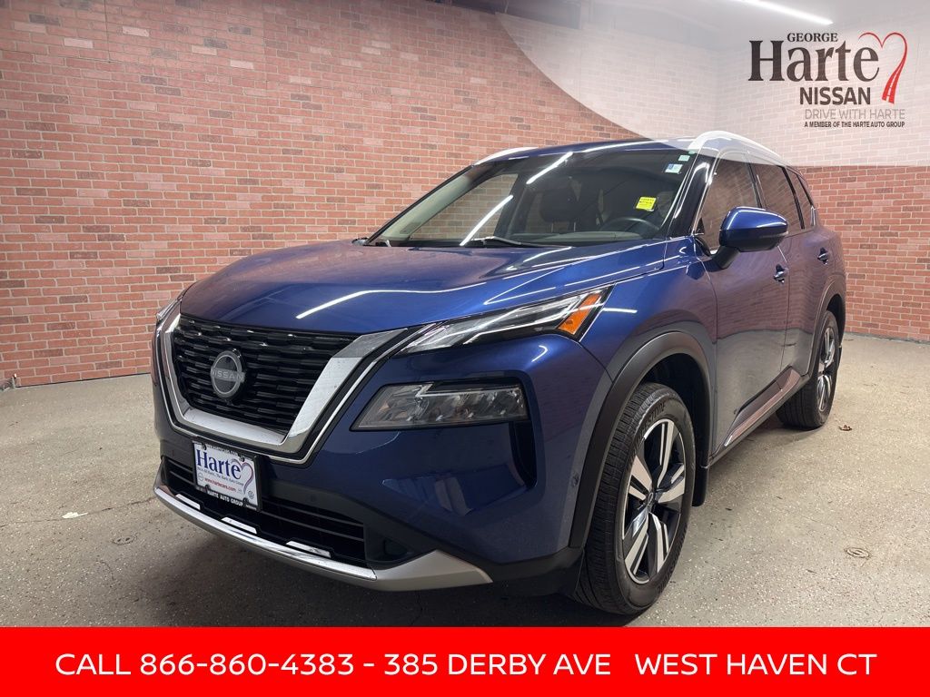 2023 Nissan Rogue Platinum photo 2