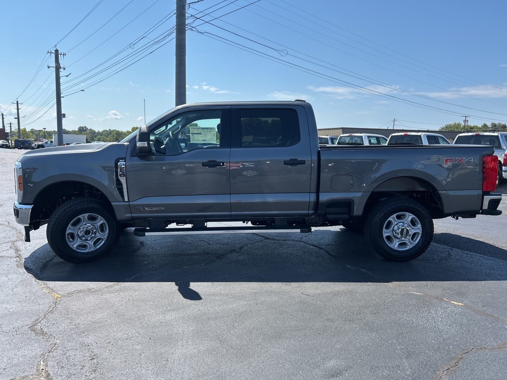 2026 Ford F-250 XLT photo 3
