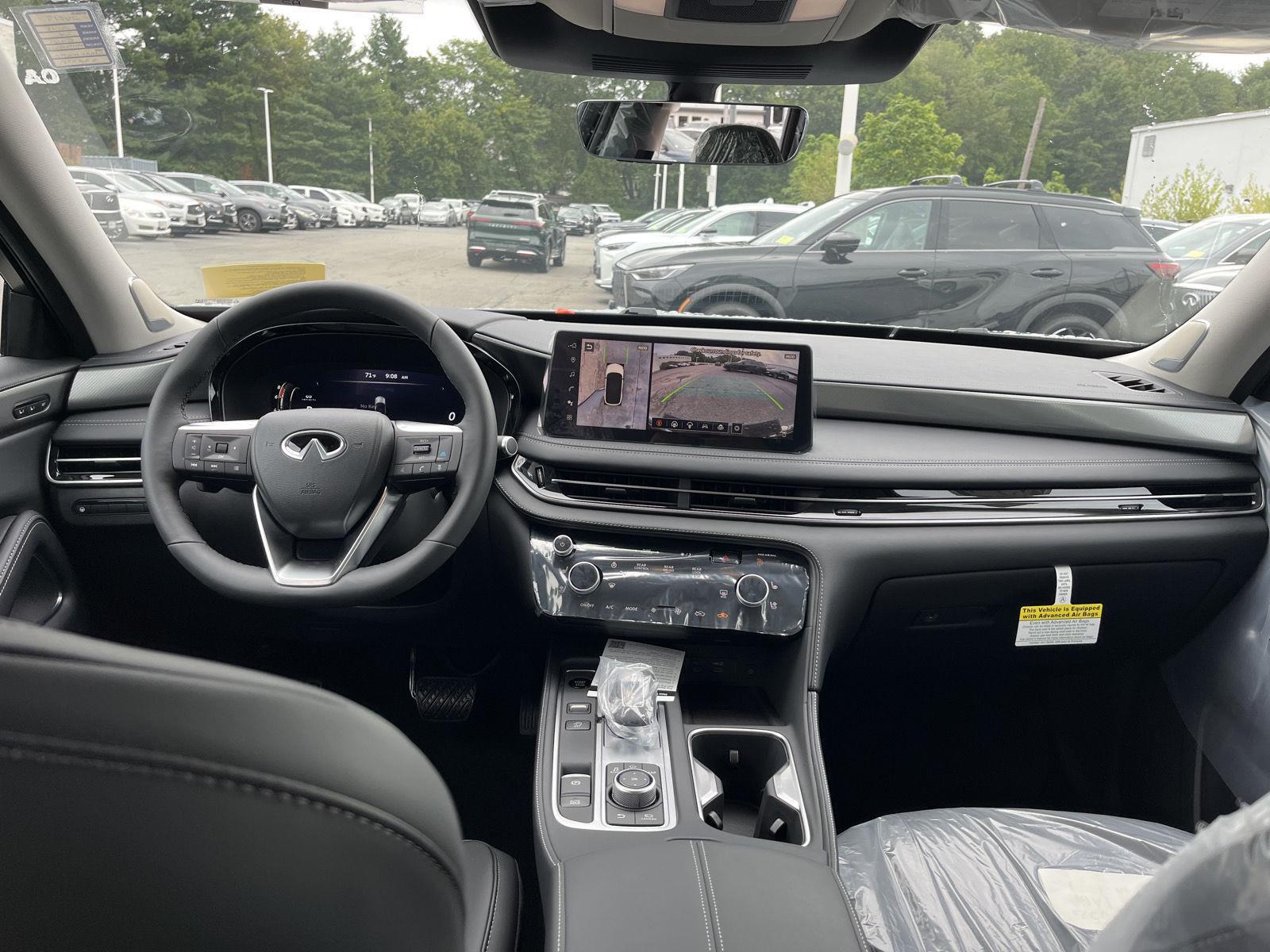 2026 Infiniti QX60 Luxe photo 12