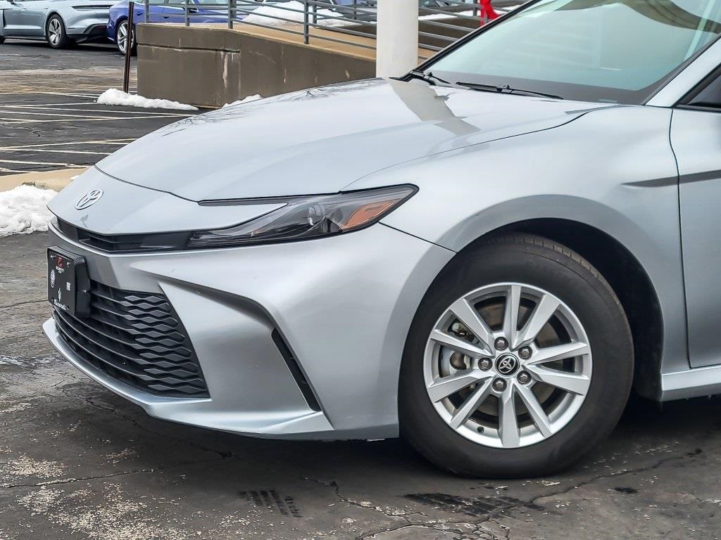 2025 TOYOTA CAMRY - Image 1