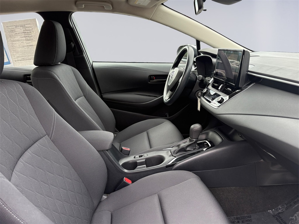 2023 Toyota Corolla LE photo 17