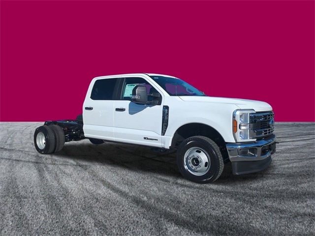 2026 Ford F-350 XL photo 2