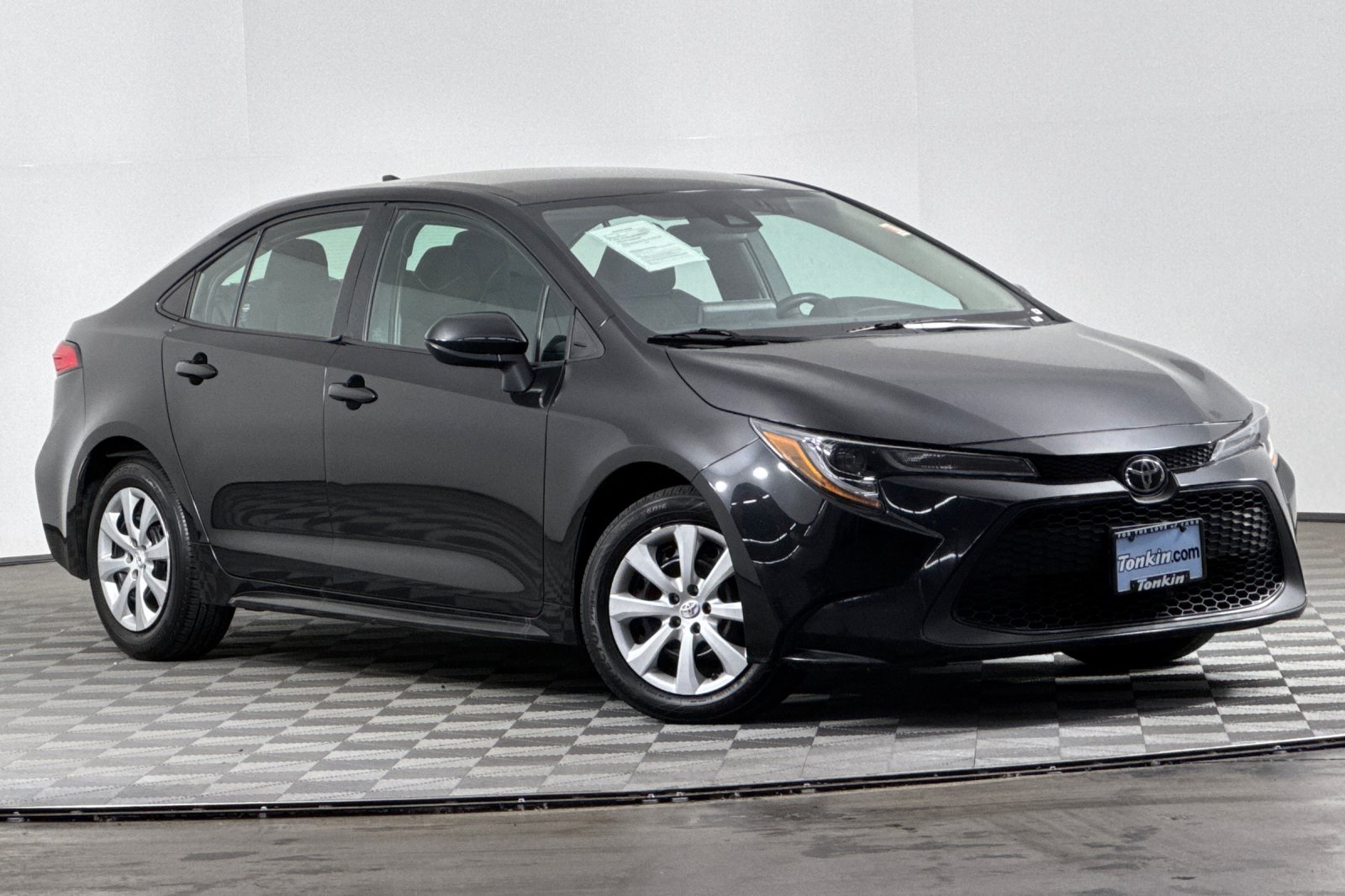 2022 Toyota Corolla LE photo 2