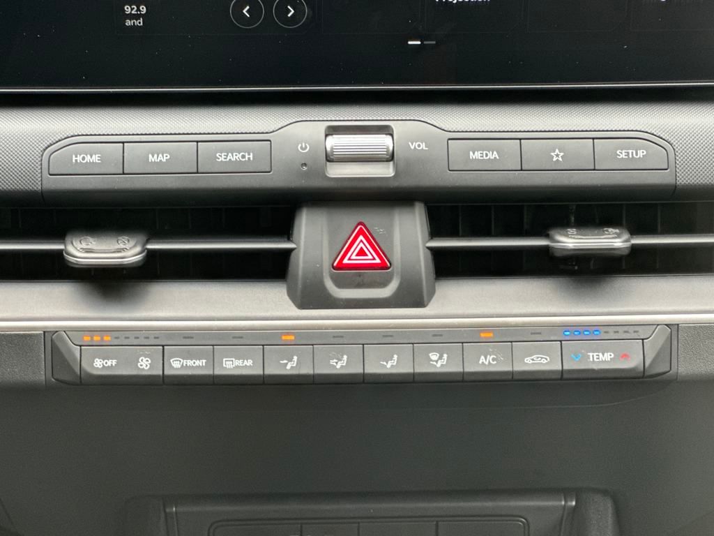 2025 Kia K4 LXS photo 19