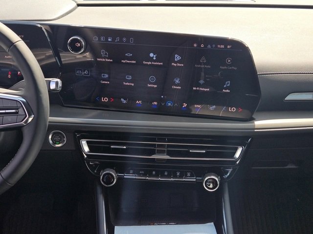 2026 Chevrolet Traverse photo 2