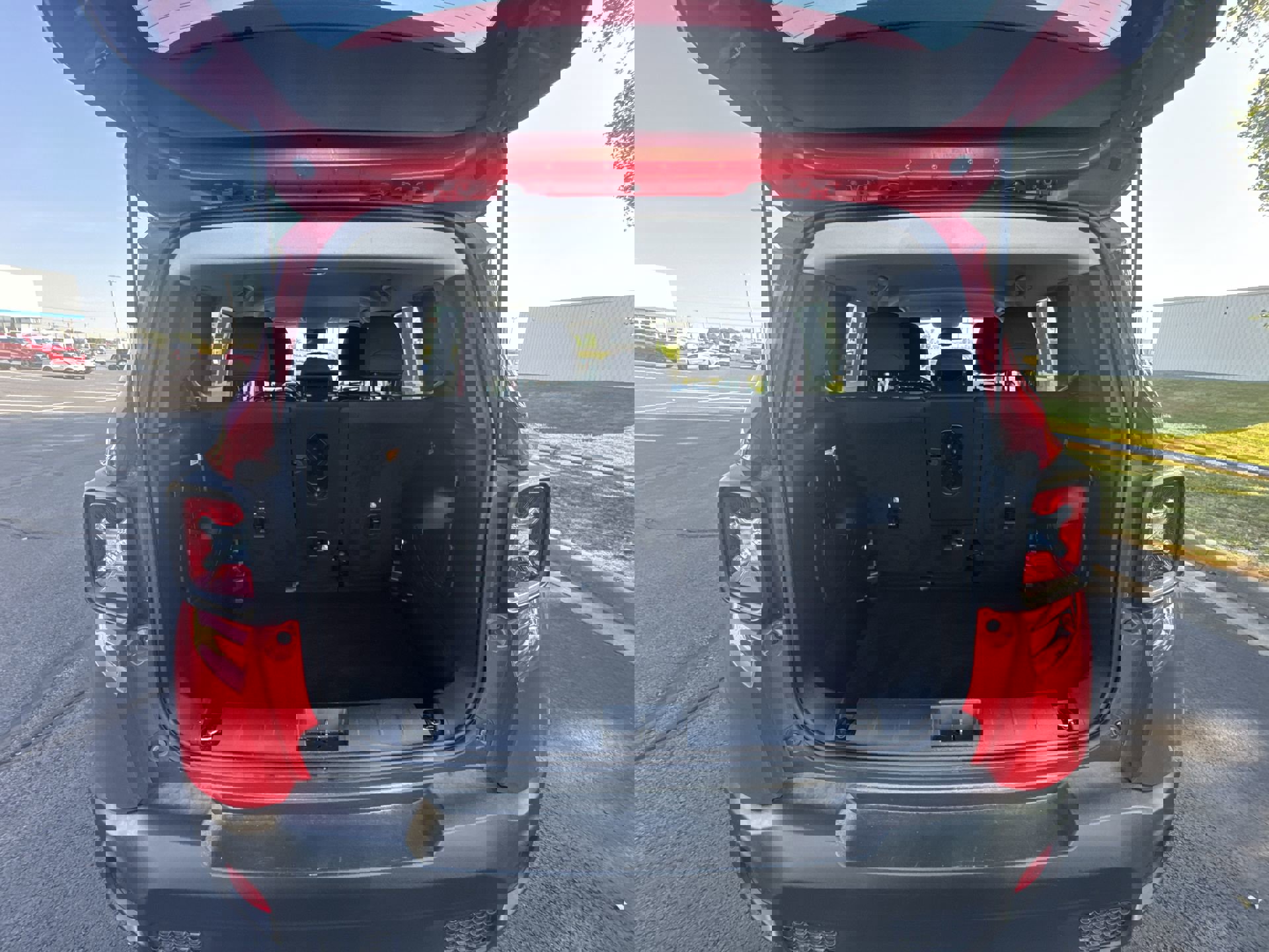 2022 Jeep Renegade Red Edition Sport photo 23