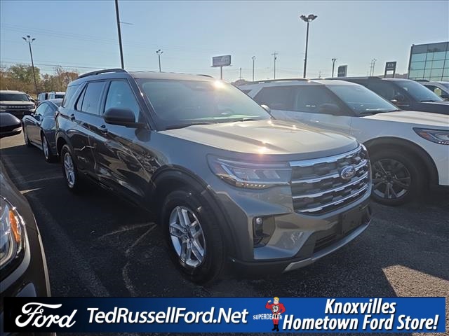 2026 Ford Explorer photo 3