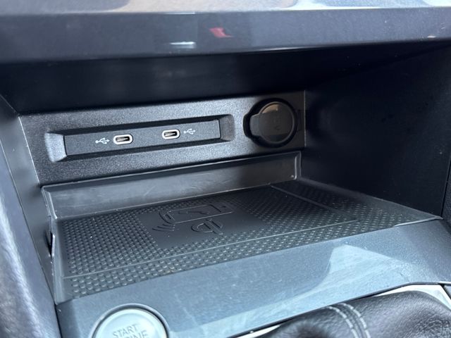 2022 Volkswagen Tiguan SE photo 15