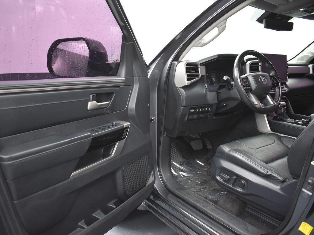 2022 Toyota Tundra Limited photo 4