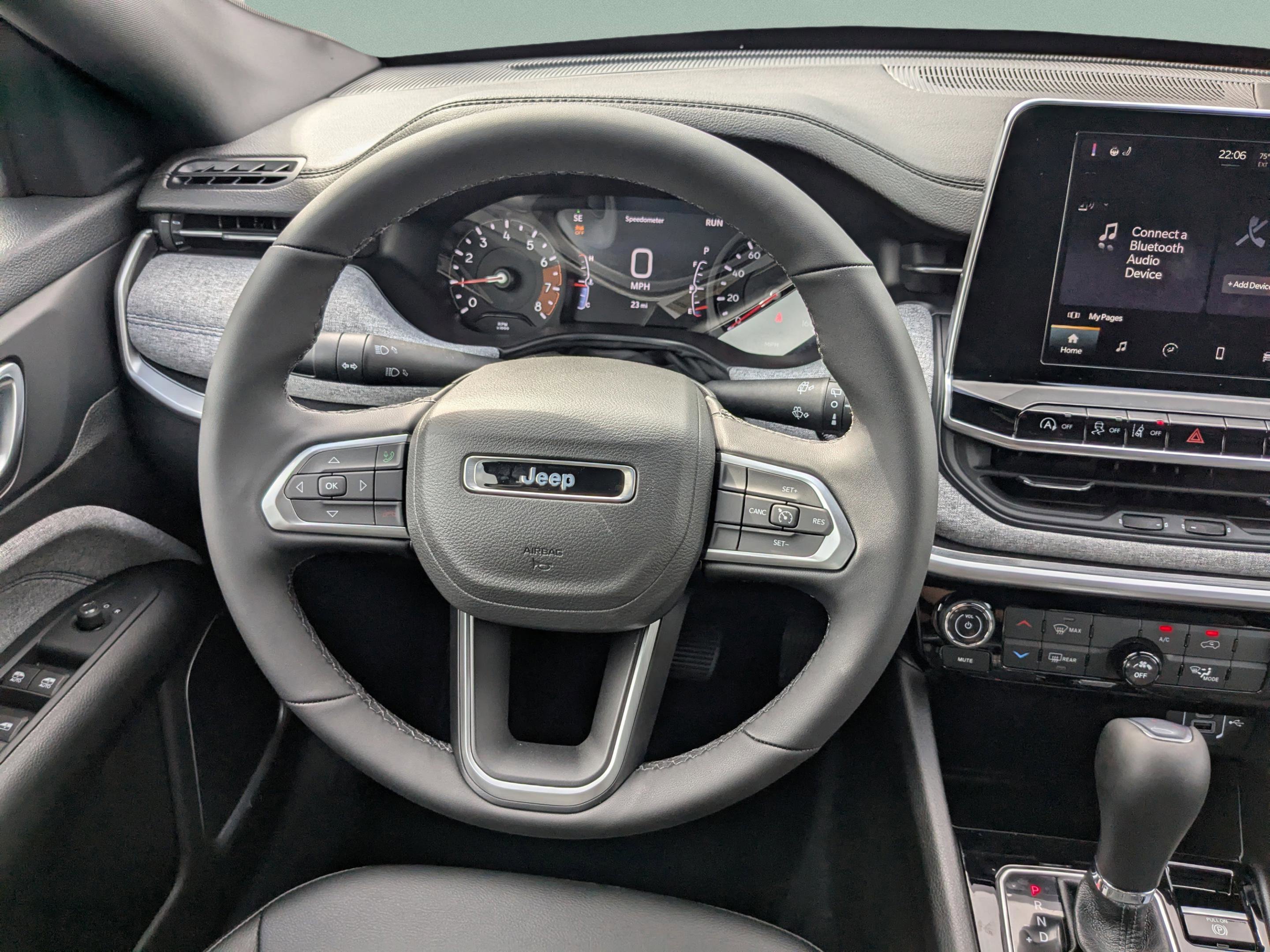 2025 Jeep Compass Latitude photo 45