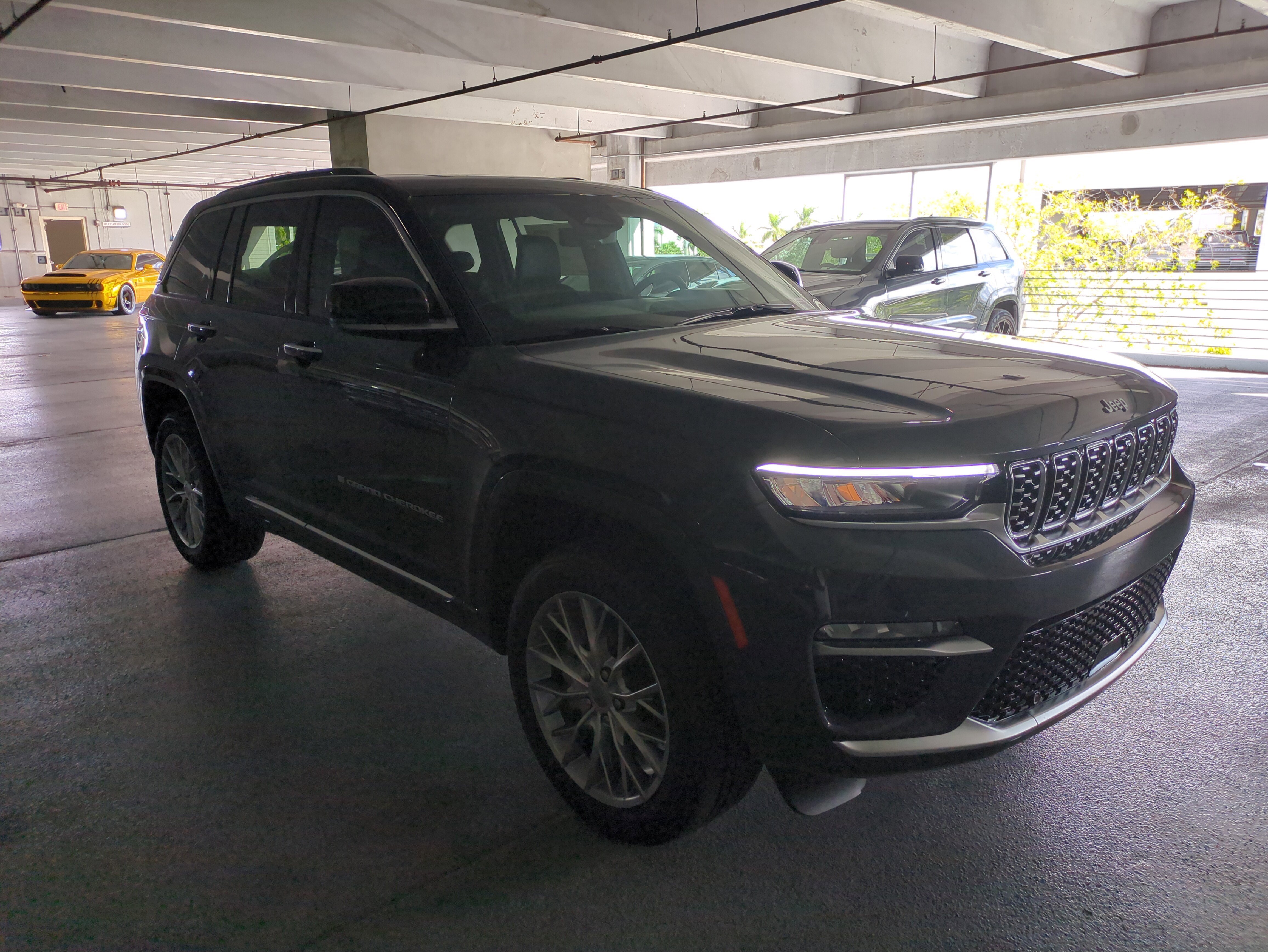 2025 Jeep Grand Cherokee Summit's photo