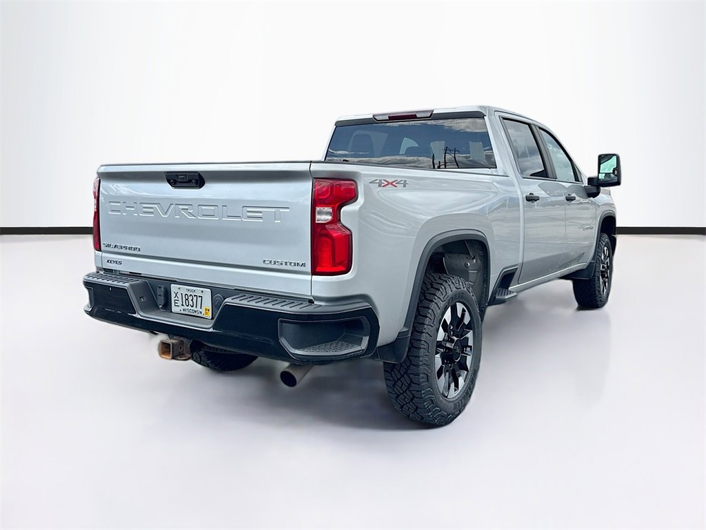 2020 Chevrolet Silverado 2500HD Custom photo 3