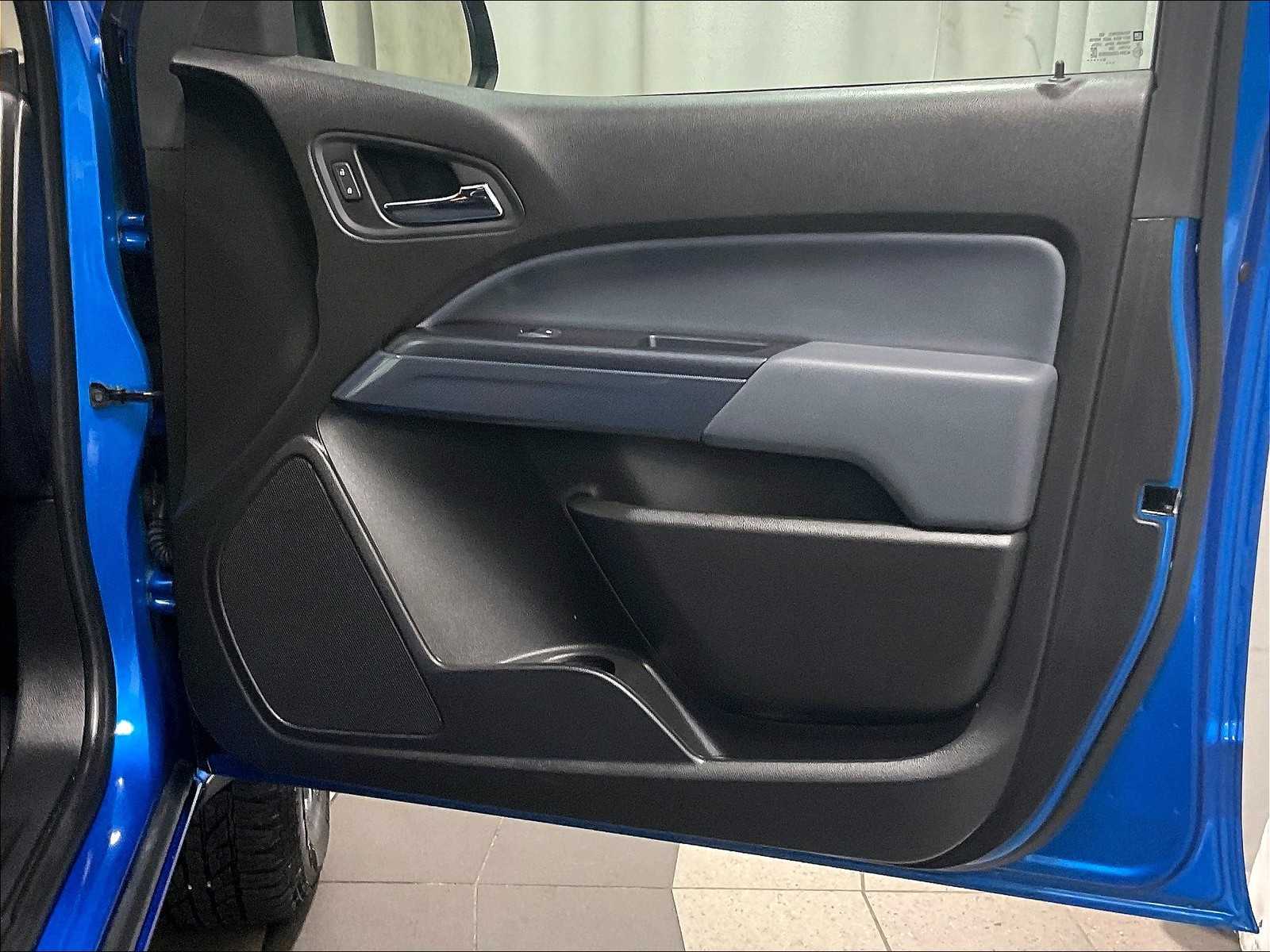 2021 Chevrolet Colorado Z71 photo 12
