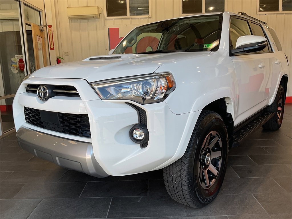2024 Toyota 4Runner TRD Premium 4WD photo 2