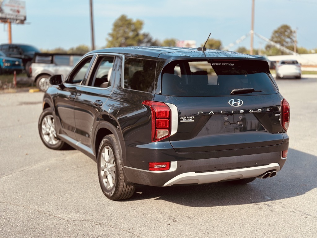 2022 Hyundai Palisade SE photo 2