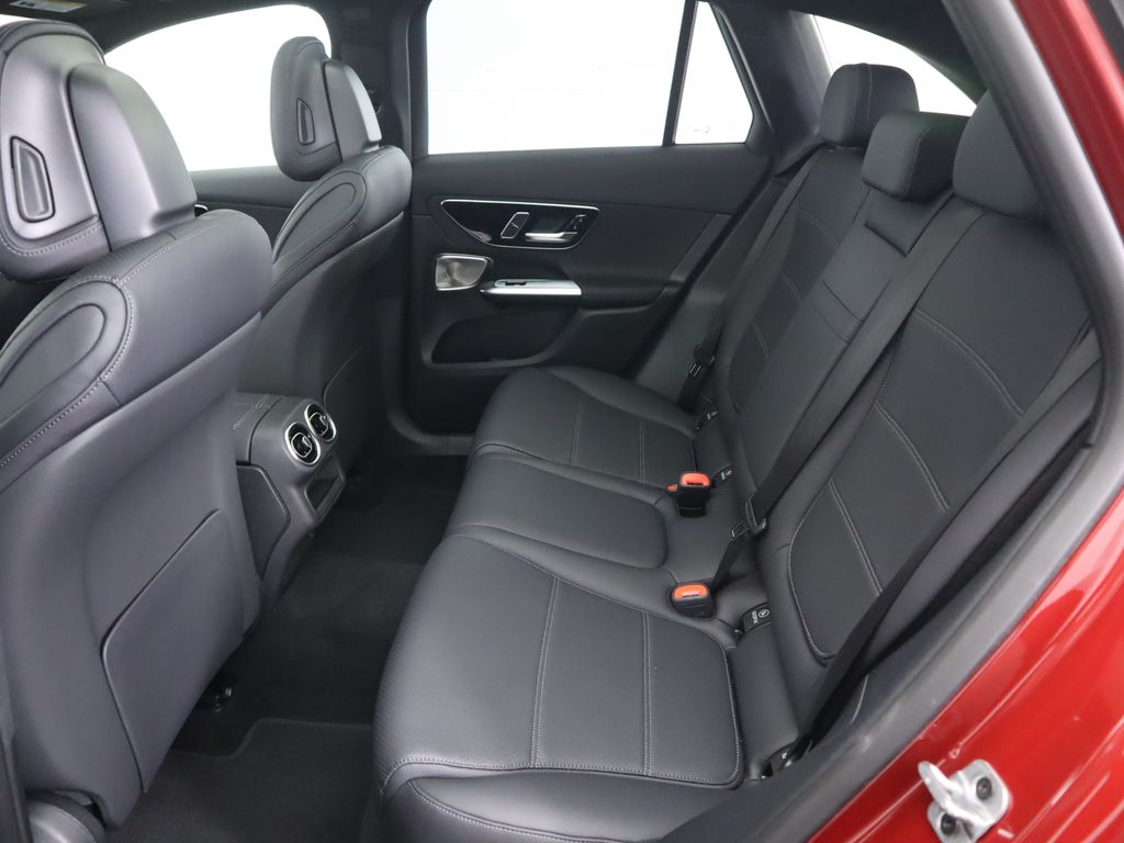 2026 Mercedes Benz GLC 300 photo 22